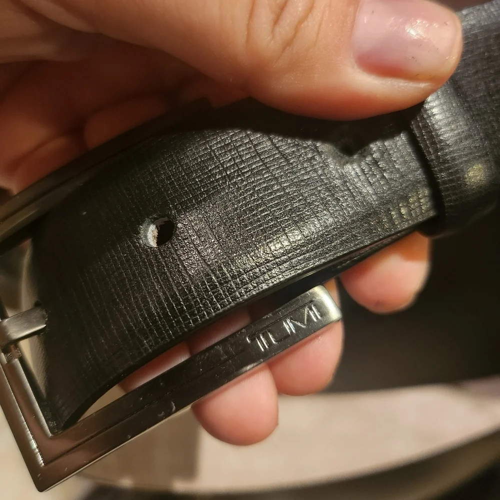 Tumi leather belt